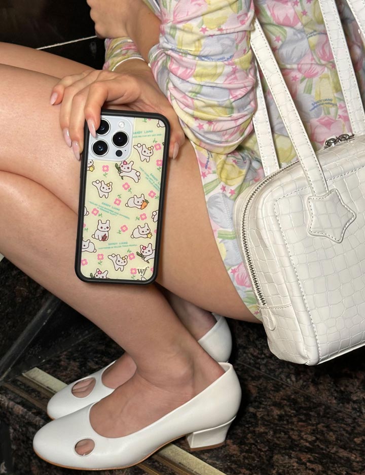 Sandy Liang Bunny Gift Wrap Samsung Galaxy Case
